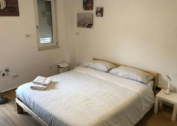 Affittacamere La Dimora Di Piccianello 16b 3*